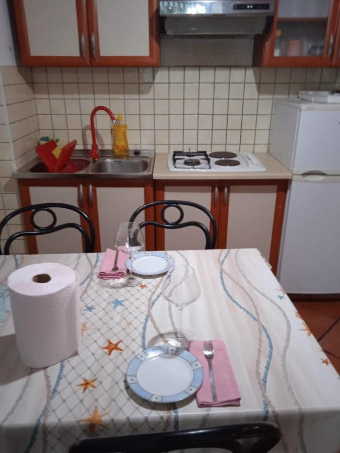 Apartman I Sobe Cule Cres Eksteriør billede